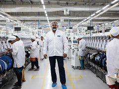 भारत का अपना फॉक्सकॉन? डिक्सन का PLI-संचालित रोडमैप इलेक्ट्रॉनिक्स को नया रूप दे सकता है